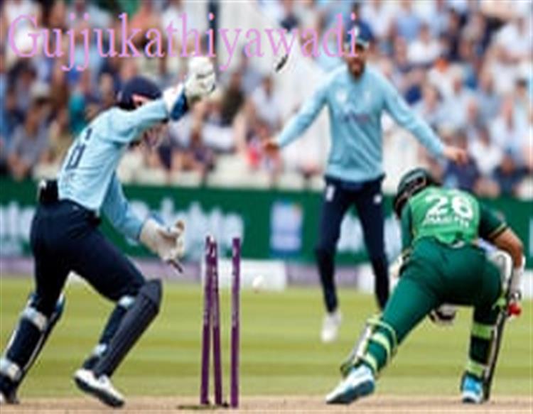 ઈંગ્લેન્ડના આ બોલરે ઈમામ ઉલ હકને ખતરનાક ફિરકીમાં ફસાવી કર્યો બોલ્ડ, જુઓ VIDEO