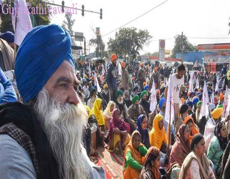  ‘ઝૂકતી હૈ દુનિયા, ઝૂકાને વાલા ચાહિએ’: સોશિયલ મીડિયા પર રિએક્શન્સની લહેર