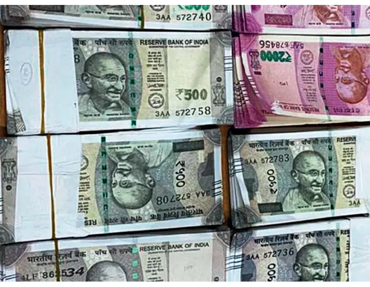 દાહોદમાં નકલી નોટોનો કારોબાર, કલર ઝેરોક્ષથી રૂપિયા છાપ્યા
