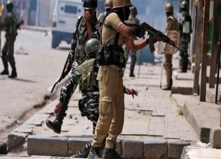 कश्मीर घाटी में लोगों के मन में डर क्यों बैठ रहा है