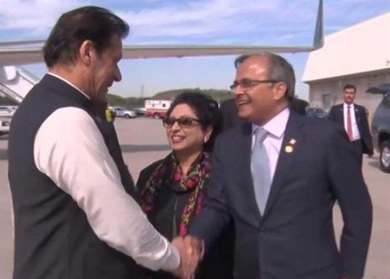 इमरान खान की अनदेखी से झल्लाए पाक मंत्री, बोले- कश्मीर मामले में US पर भरोसा नहीं