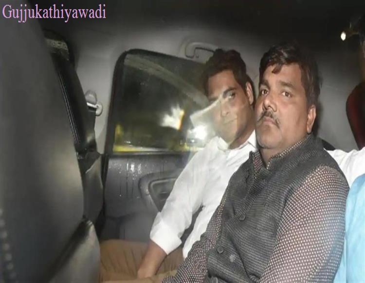 दिल्ली दंगा: मैं हिंदुओं को सबक सिखाना चाहता था... दिल्ली पुलिस ने जारी किया ताहिर हुसैन का पूरा कबूलनामा