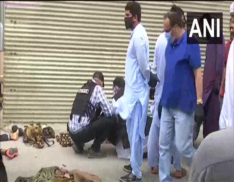 Karachi Terror Attack: कौन है बलूचिस्तान लिबरेशन आर्मी, जिसने पाक की नाक में किया दम