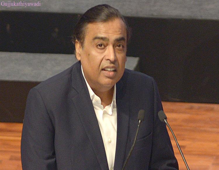 હું બ્લોકચેઇન ટેક્નોલોજીમાં માનું છું જે ક્રિપ્ટોથી તદ્દન જુદી છે : મુકેશ અંબાણી