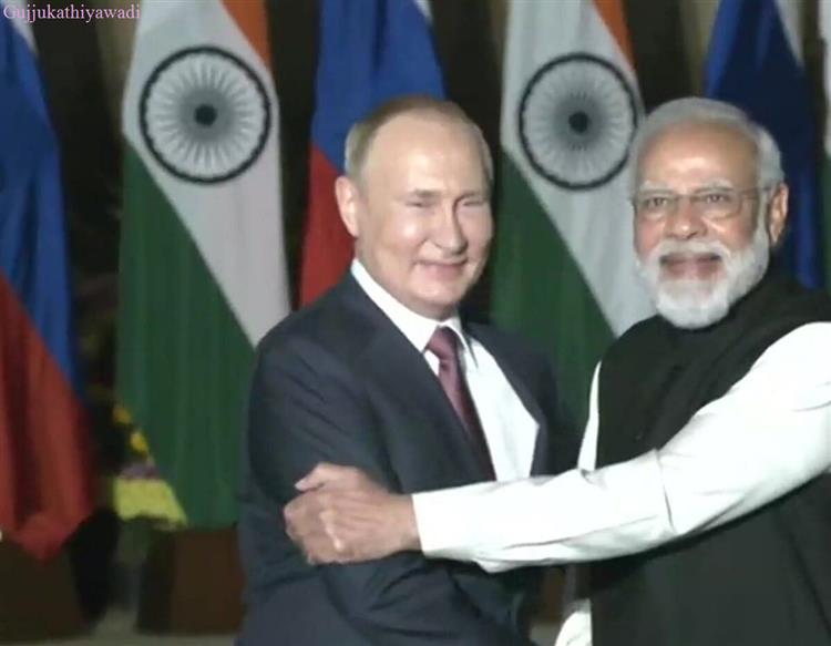  હૈદરાબાદ હાઉસ ખાતે રશિયાના રાષ્ટ્રપતિ પુતિન સાથે પીએમ મોદીની મુલાકાત