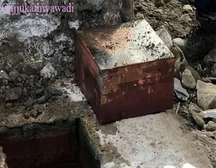  આ જગ્યાએ 130 વર્ષ જૂની ટાઈમ કૅપ્સ્યૂલમાંથી મળી ચોંકાવનારી વસ્તુ