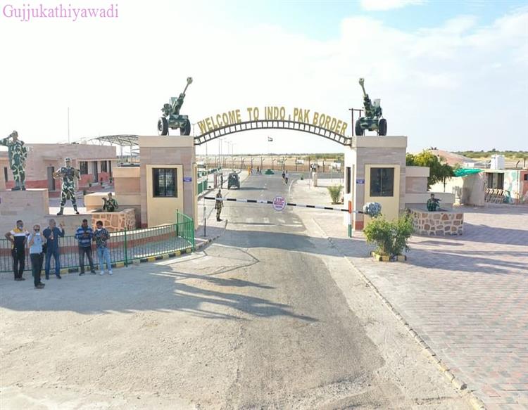 ખારા રણમાં બનાસકાંઠાની પાકિસ્તાન સરહદ પર BSFનુ સુરક્ષા કવચ