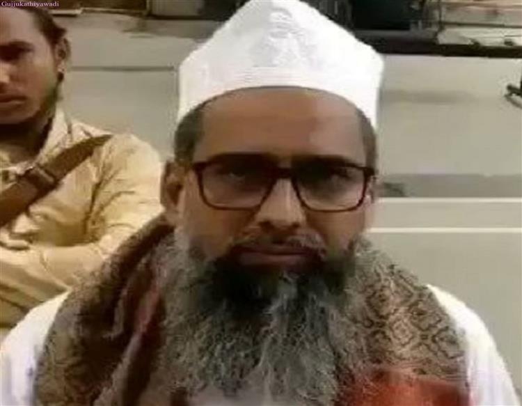 ગુજરાત ATSની ટીમે દિલ્હીથી વધુ એક મૌલવીની અટકાયત કરી, આરોપી ભડકાઉ ભાષણોથી યુવાનોને કટ્ટરપંથ તરફ લઈ જતો