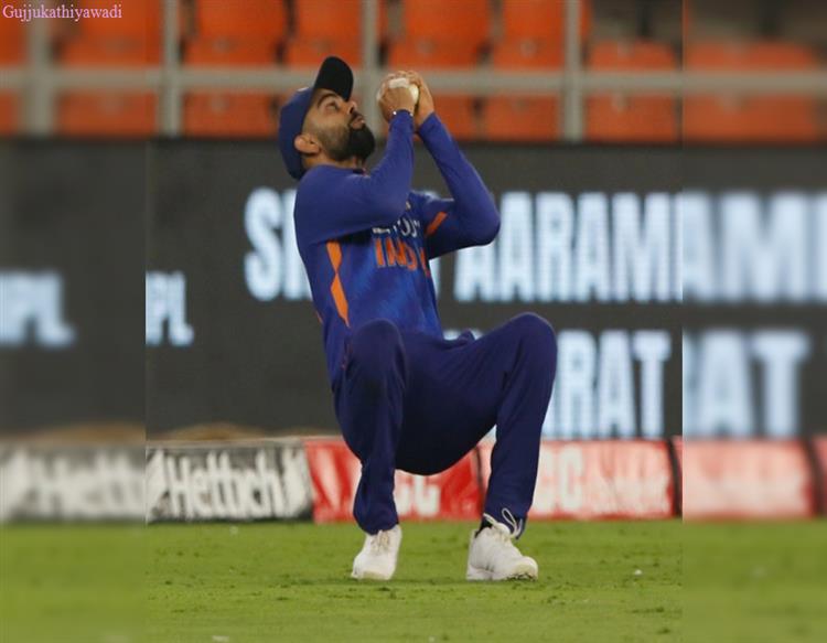  ગ્રાઉન્ડમાં ધડામથી પછડાયું વિરાટનું માથું, કેચ જોઇ રોહિત પણ હેરાન