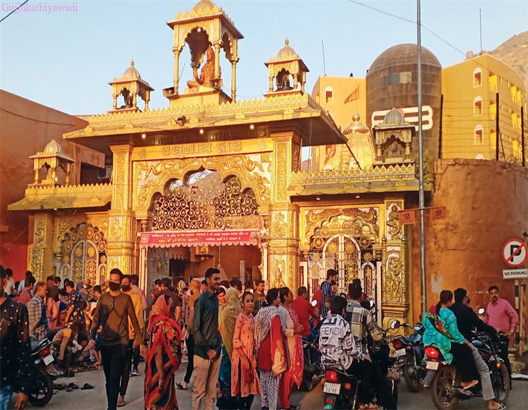  જુનાગઢ: ધ્વજારોહણ સાથે આજથી મહાશિવરાત્રિ મેળાનો પ્રારંભ