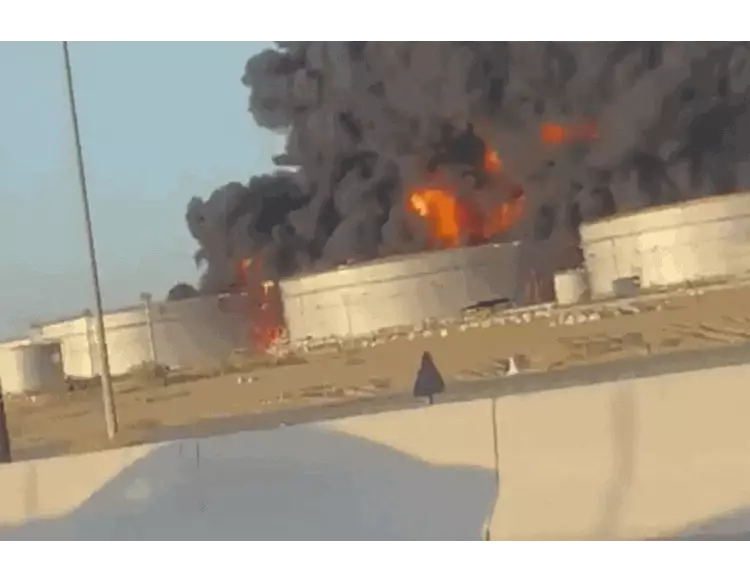  સાઉદી અરેબિયામાં ફોર્મ્યુલા વન રેસિંગ પહેલા જેદ્દાહના ઓઈલ ડેપો પર હુમલો