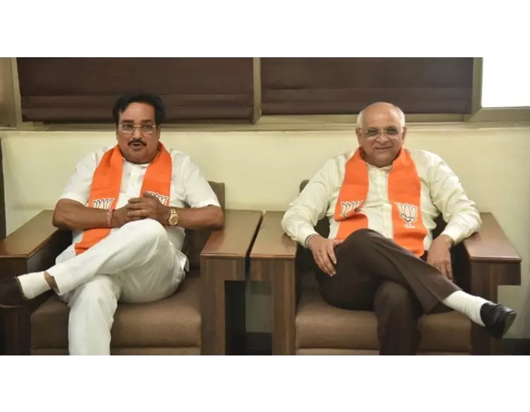 ભાજપે નેતાઓને બોલાવી કહ્યું- ‘રૂ.200 કરોડથી વધુ ભેગા કરો’