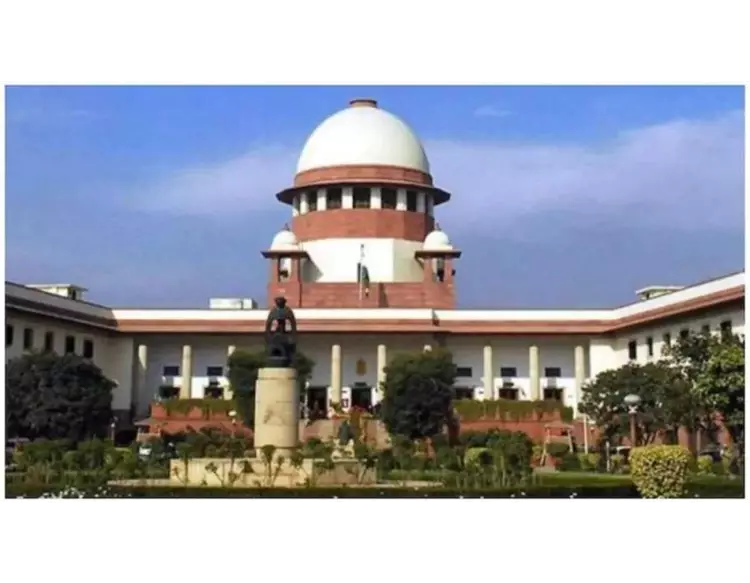શિંદે જૂથની અરજી પર સુપ્રીમ કોર્ટની ડેપ્યુટી સ્પીકરને નોટિસ