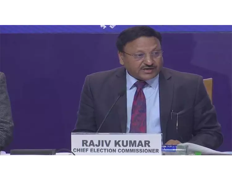 ગુજરાતમાં 1 અને 5 ડિસેમ્બરના રોજ બે તબક્કામાં મતદાન, 8 ડિસે.એ પરિણામ