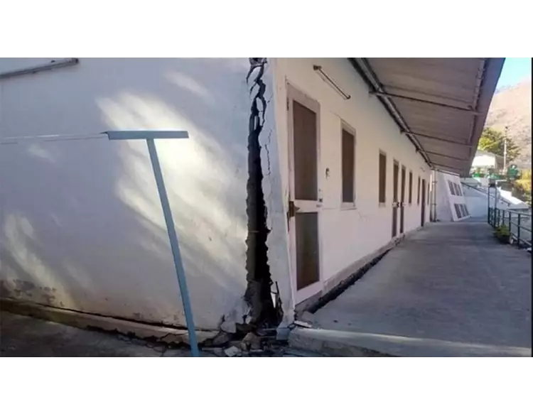 જોશીમઠ ખાતે જમીન અંદર સરકતા 500થી વધુ મકાનોમાં તિરાડ