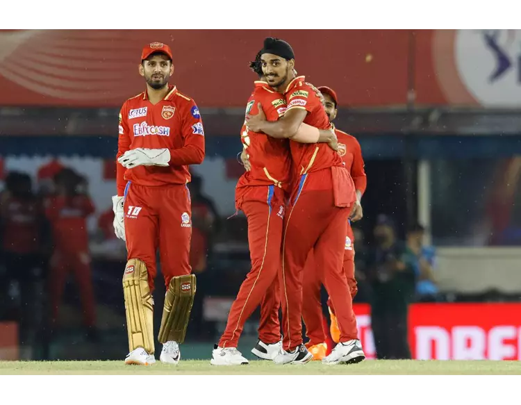 પંજાબે ડકવર્થ-લુઈસ નિયમ હેઠળ કોલકાતાને 7 રનથી હરાવ્યું, અર્શદીપે 3 વિકેટ લીધી