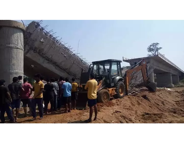 પાલનપુર બ્રિજ દુર્ઘટનામાં કંપનીને બ્લેકલિસ્ટ કરવા માટે સરકારે આપી સૂચના