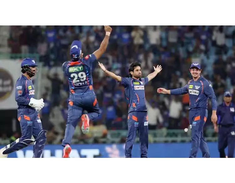 યશ ઠાકુર સામે ગુજરાતના બેટ્સમેનો ઘુટણીએ, લખનૌએ લગાવી જીતની હેટ્રિક