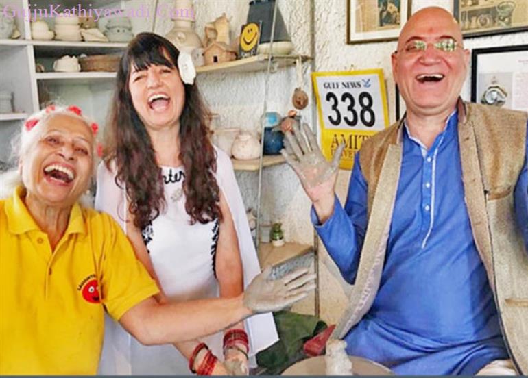 દુનિયામાં હાસ્ય યોગ શરૂ કરનારા ડો. કટારિયાએ કહ્યું- હાસ્ય તણાવ ઓછો કરવા માટેનો શ્રેષ્ઠ ઉપાય છે