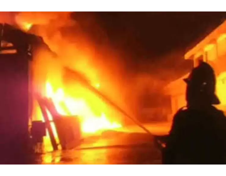 અમદાવાદના શાહપુરમાં આગ લાગી, બાળક સહિત ત્રણ લોકોના મોત