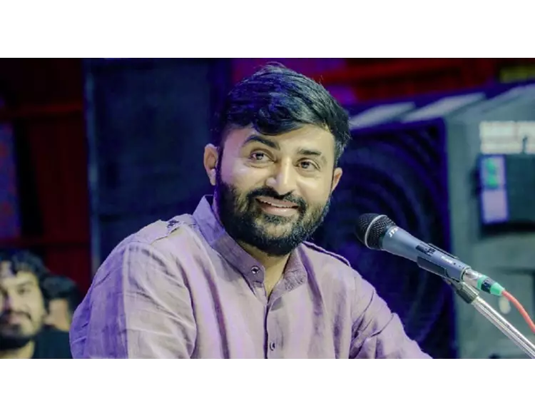 ભાવનગર: દેવાયત ખવડે લોકડાયરામાં કહ્યું, "હજુ પણ કહું છું ઝુકેગા નહિ સાલા"