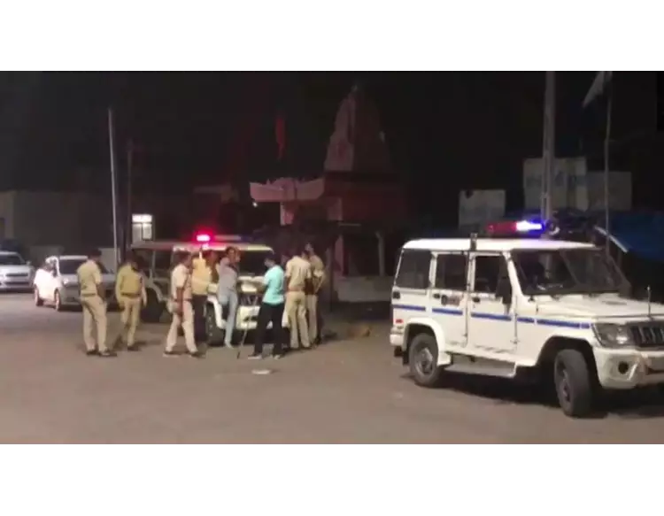 વડોદરા: શોભાયાત્રામાં પથ્થરમારા બાદ અજંપાભરી શાંતિ