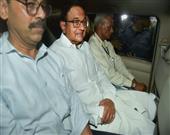 कार्ति चिदंबरम का आरोप- आर्टिकल 370 से ध्यान हटाने के लिए मेरे पिता को किया गया गिरफ्तार